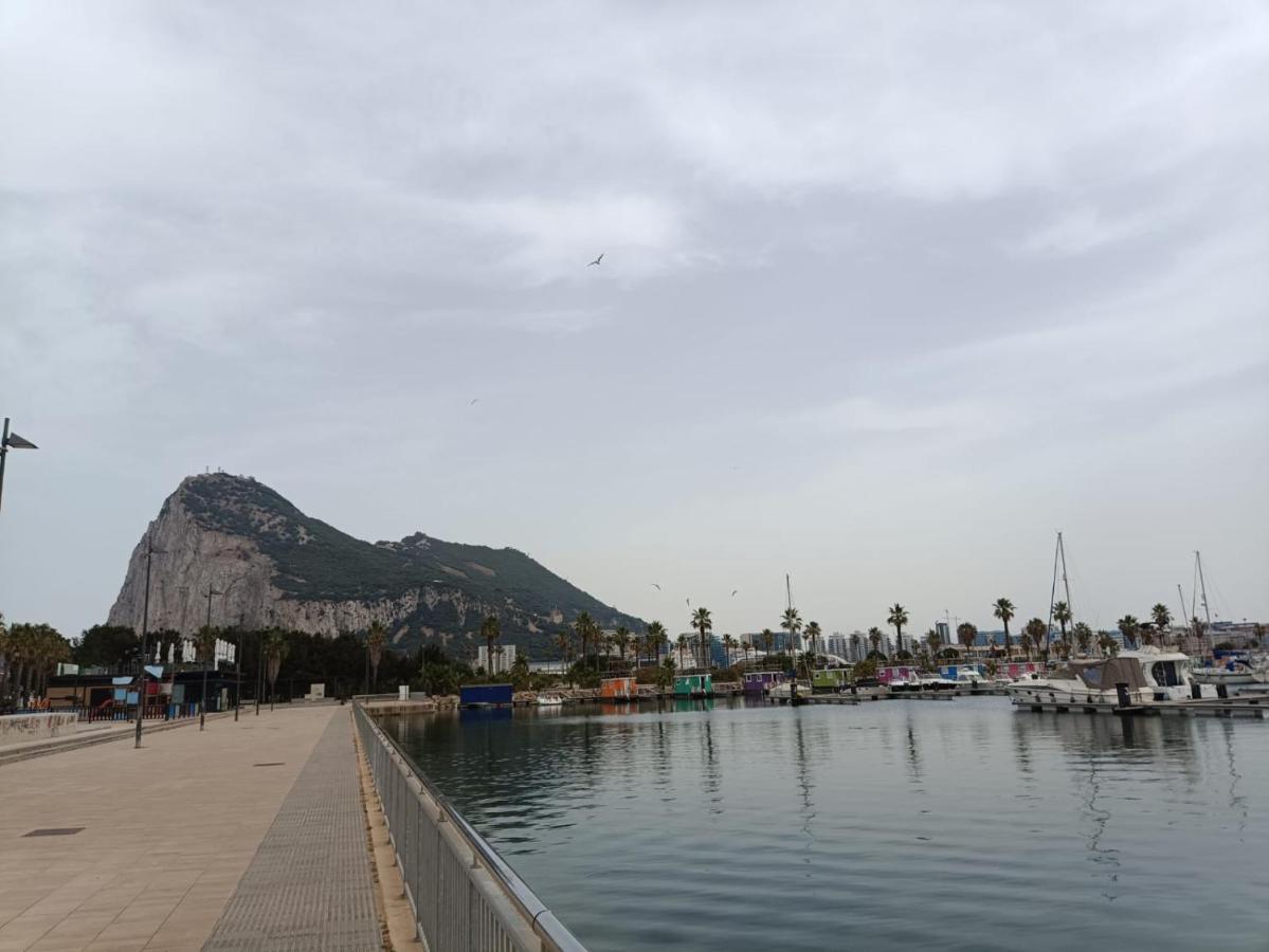 La Línea de la Concepción Vistas A 3 Paises Y 2 Continentes 1º Linea De Playa A 5 Minutos De Gibraltar 아파트 외부 사진